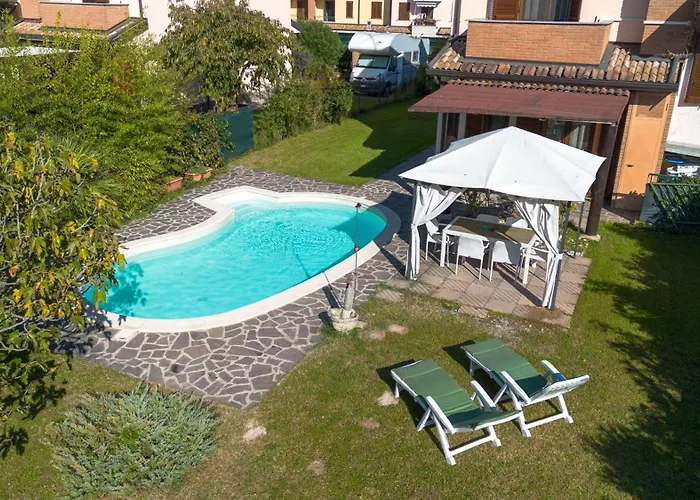 Schatz Con Piscina Privata